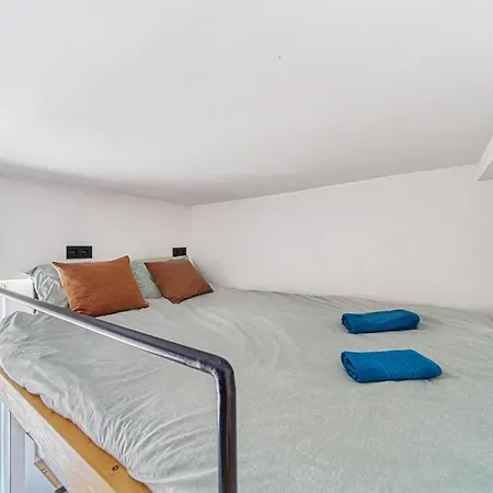 Historic Gem & Modern Loft In The Heart Of *