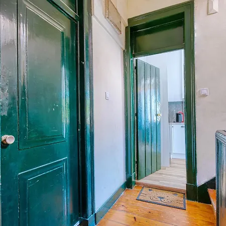 Historic Gem & Modern Loft In The Heart Of Apartment Lisbon